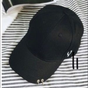 Ring-Accent Baseball cap